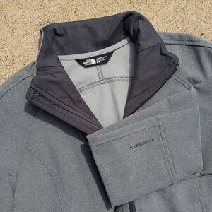 The North Face Ladies‎ Tech Stretch Soft Shell Jacket M Gray NEW Company Logo